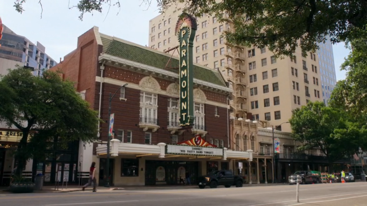 Austin’s Paramount Theatre appears in “Brothers” season 1, episode 5.